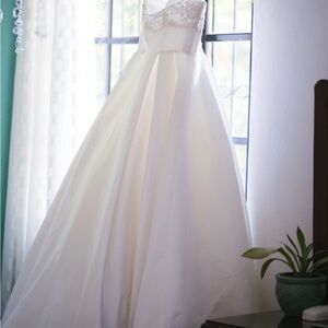 Jaxon James bridal Wedding Dress - Elegant A-Line Satin